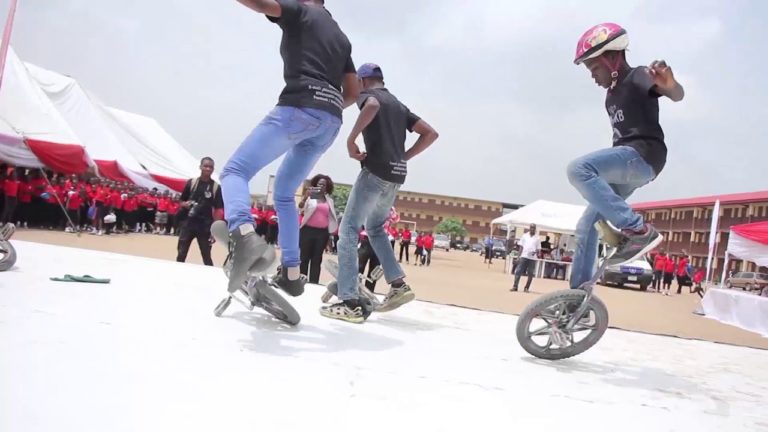 Video-Watch-Kids-Dancing-on-Monocylces
